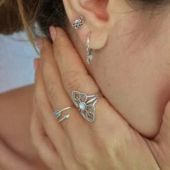 Anillo Arinya · 3 Piedras -Alvent Tienda de ventas IMG 6349