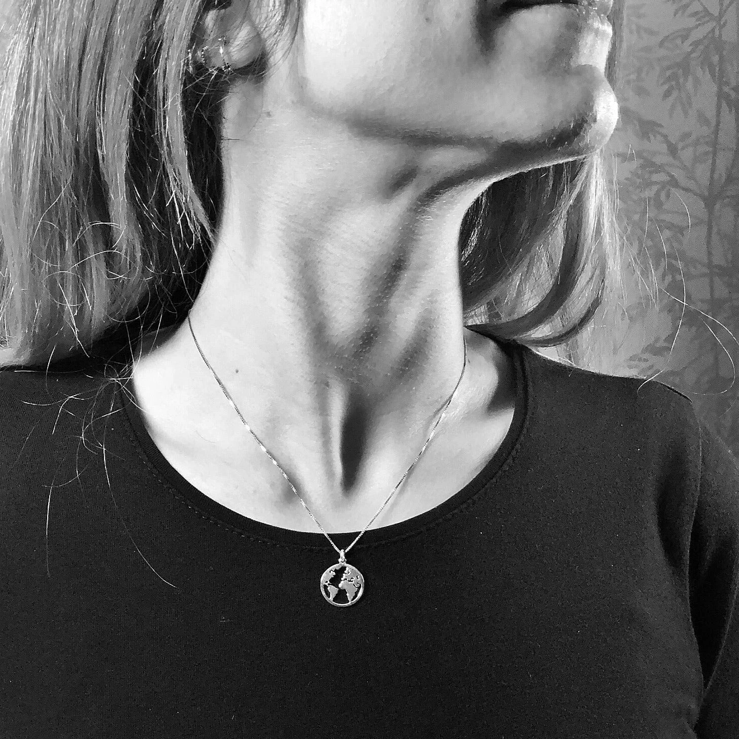 Collar Mapamundi · Plata 2 Collar Mapamundi · Plata - Imagen 2